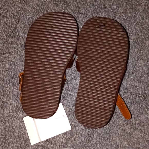 🆕 Brown "ACTION KIDS" summertime sandals SIZE: 5 KIDS @*SEE PICS** - Picture 5 of 5